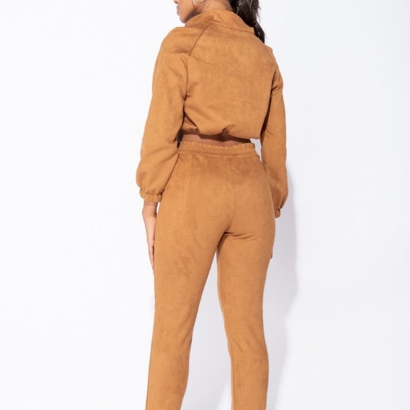 Persuade Me Jogger Set | Camel - Picture 5 of 6